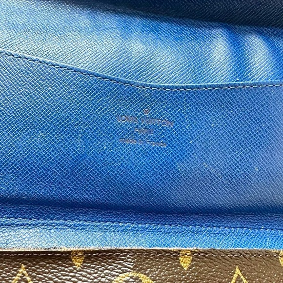 Louis Vuitton Monogram Josephine Wallet Blue Interior - Picture 6 of 8
